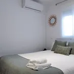 Apartamento Moderno En Triana 2 Dormitorios Y Aire Acondicionado