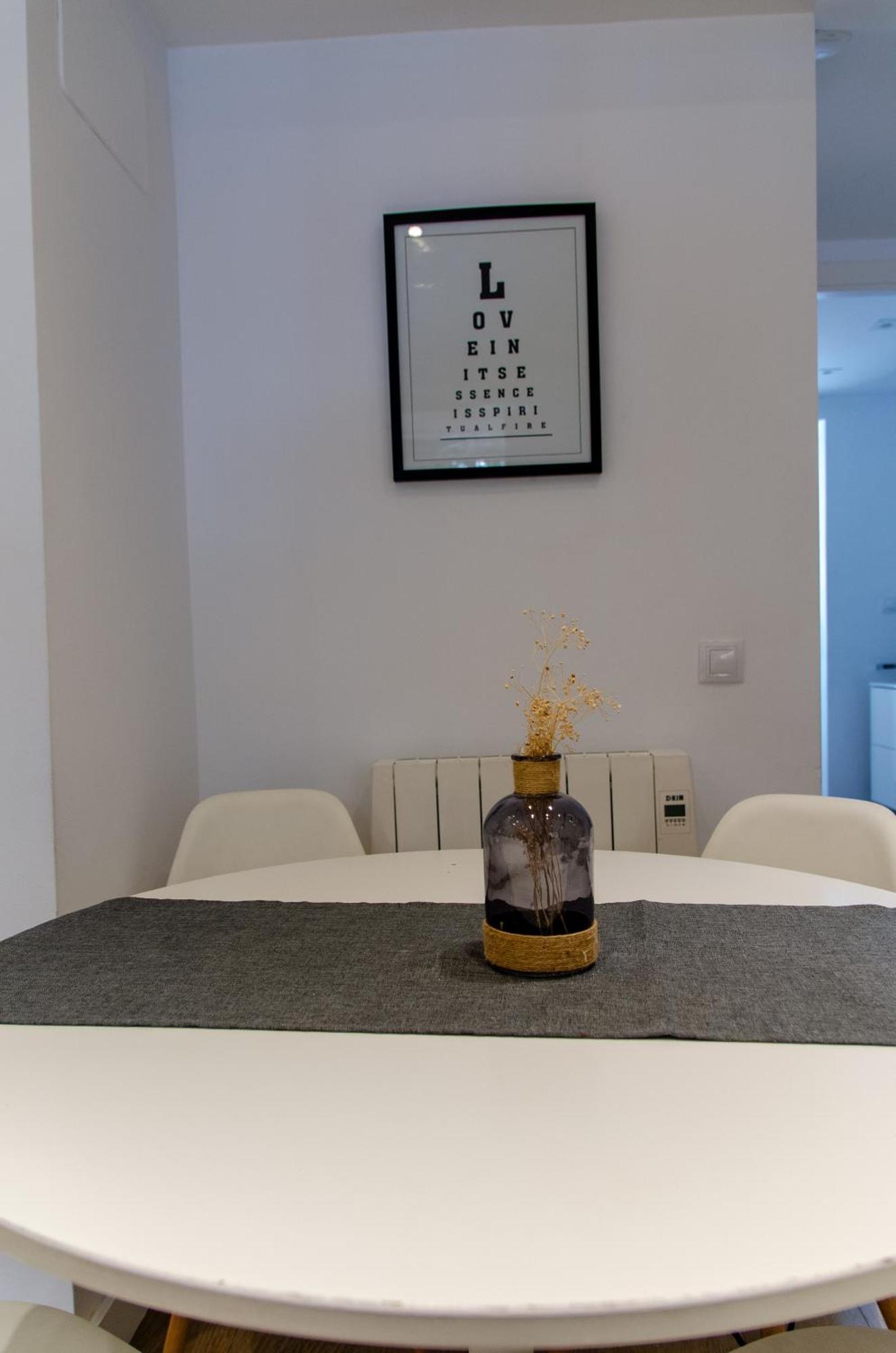 Appartamento Moderno En Triana 2 Y Aire Acondicionado *
