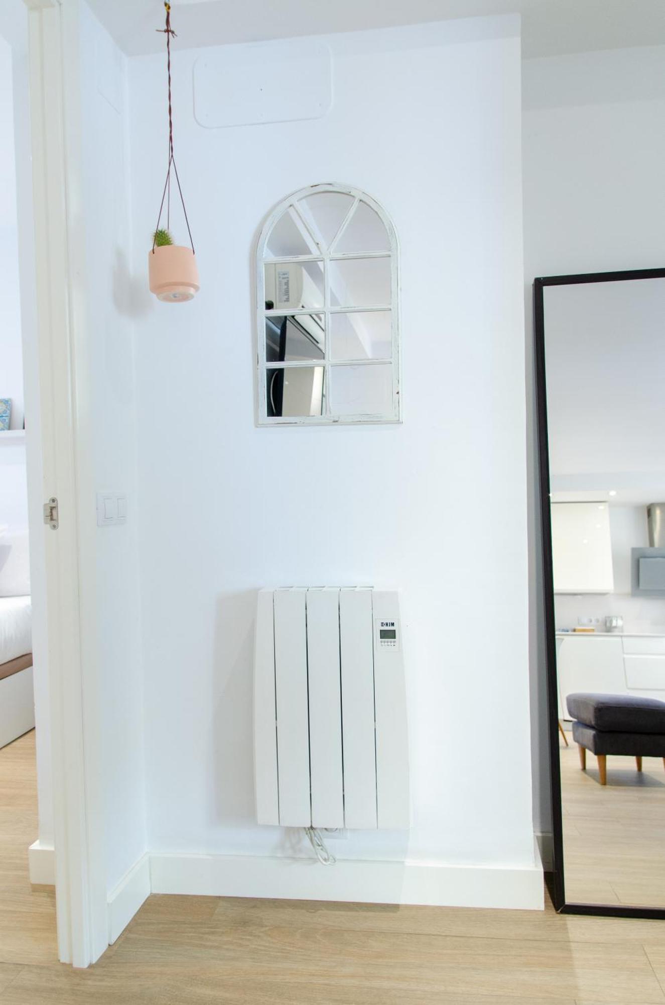 Moderno En Triana 2 Y Aire Acondicionado Appartamento