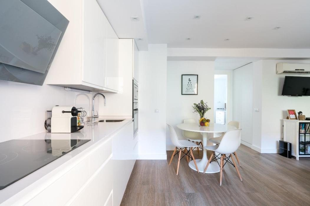 Moderno En Triana 2 Y Aire Acondicionado Appartamento