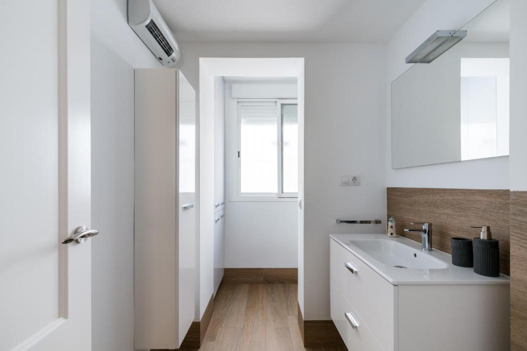 Moderno En Triana 2 Y Aire Acondicionado
